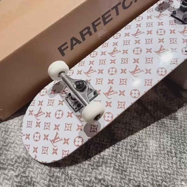 CUSTOM BROWN SKATEBOARD LV MONOGRAM 0813